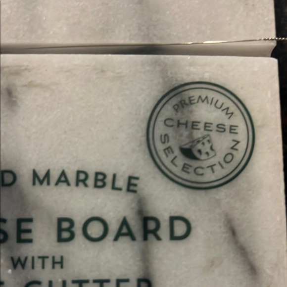 Marble Cheese Board with Wire Cutter - Picture 9 of 14